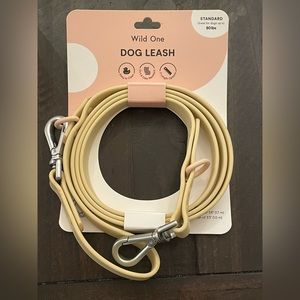New in original packaging: Tan WILD ONE leash